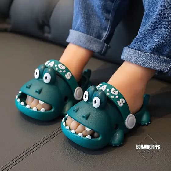 Babuche Infantil Menino Menina Dinossauro Macio e Flexivel Barato