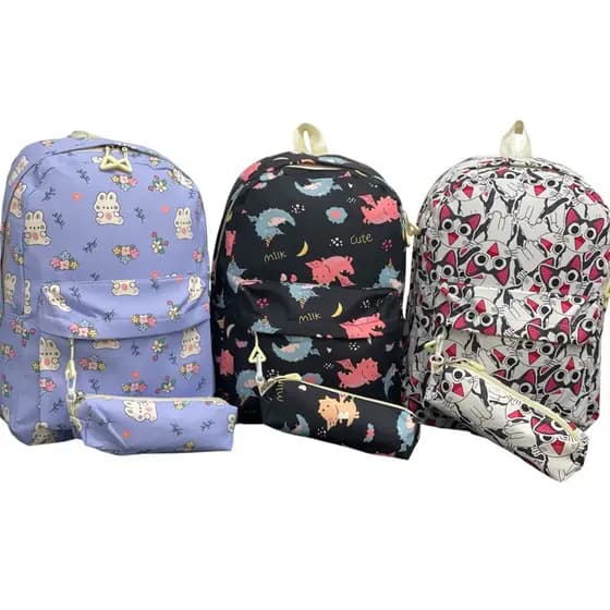 Mochila Feminina Escolar Passeio, mochila reforçada acompanha estojo.