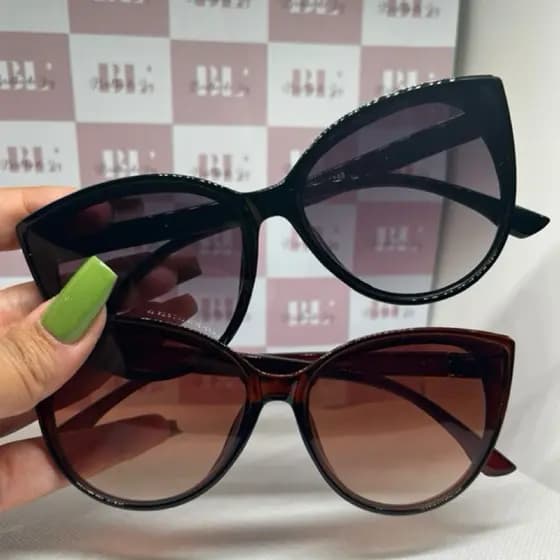 Óculos de Sol Feminino Redondo Gatinho