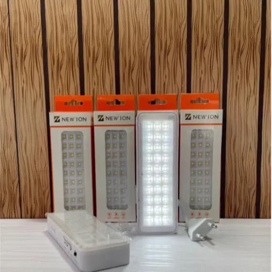 Luz de Emergência portátil e recarregável 30 leds