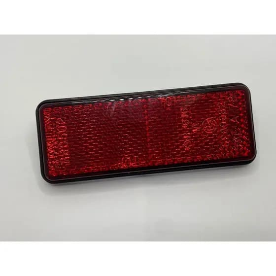 REFLETOR OLHO DE GATO PARA MOTOS RETANGULAR UNIVERSAL COM PORCA
