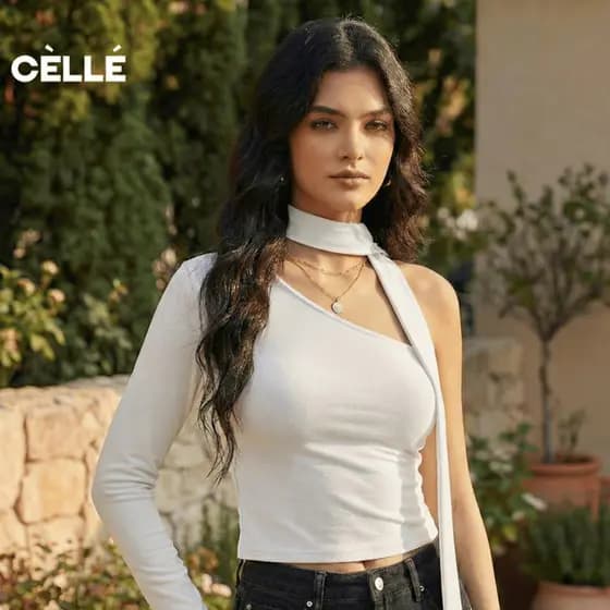 Blusa Feminina Uma Manga Só Assimétrica com Drapeado Elegante Moda Gringa Laço no Pescoço Choker