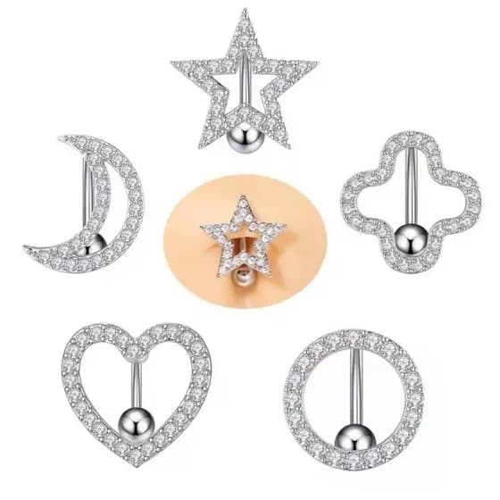 Piercings de umbigo com decoração em coração de zircão