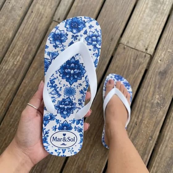 Chinelo Feminino Estampado cores vibrantes chinela de dedo leve e macia