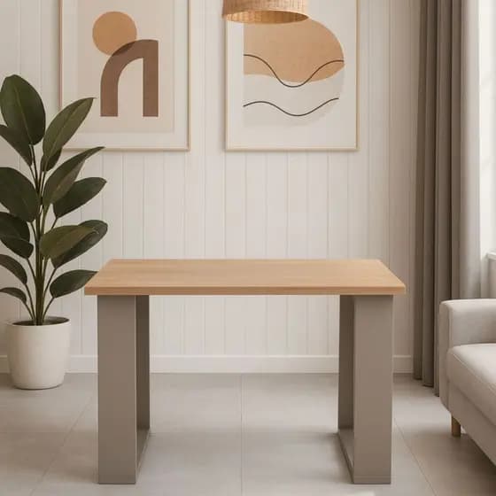 Mesa de Centro em MDF | Tampo Amadeirado e Pés Cinza | Clean