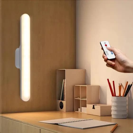 Luminária De Mesa LED Magnética Recarregável | Faixa De Luz Sem Fio Com 3 Cores E Controle Remoto