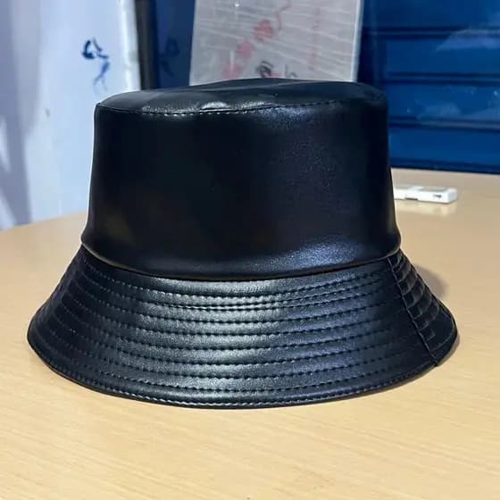 Chapéu Bucket de Couro PU em Cor Sólida para Mulheres, Estilo Retro Britânico, Chapéus de Pesca para Primavera e Outono,