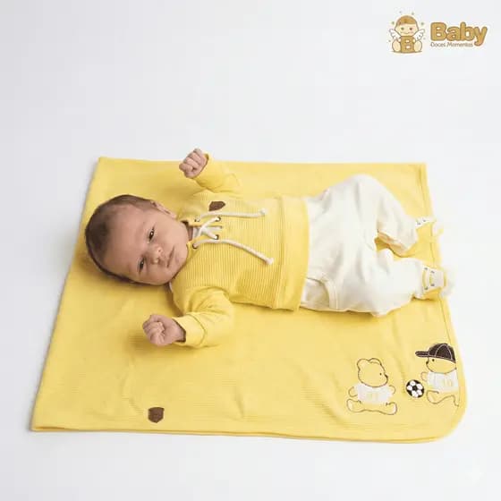 Saída de Maternidade Menino Baby Doces Momentos – Kit 2 Peças 100% Algodão com Manta 80x80 Jogador