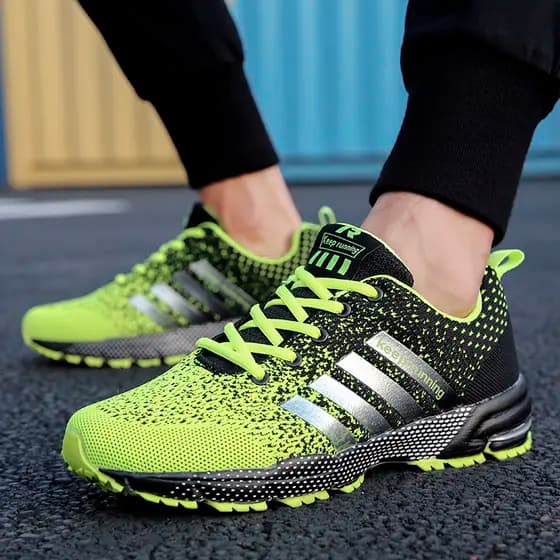 Sapatos masculinos de outono respiráveis de malha, tênis esportivos e casuais masculinos versáteis versão coreana,