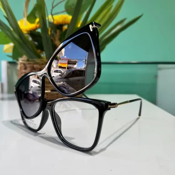 Armação De Óculos Clipon Com Lente Polarizadas Feminino 2 Em 1 Sunglasses Modelo Bia BS9057