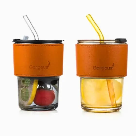 Copo De Vidro Diferente Drink Quente Ou Frio Canudo Tampa Caneca Detalhe Couro 400ml Com Coldre