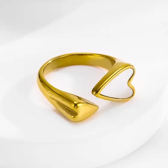 Anel Feminino Personalizado Com Concha Em Formato De Coração