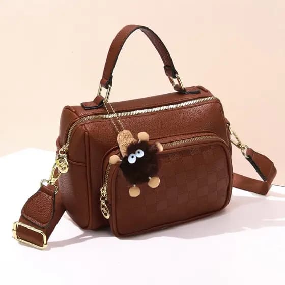 Bolsa Feminina Com Alça Com Pompom Lateral Transversal Faixa de Mão De Couro LN005