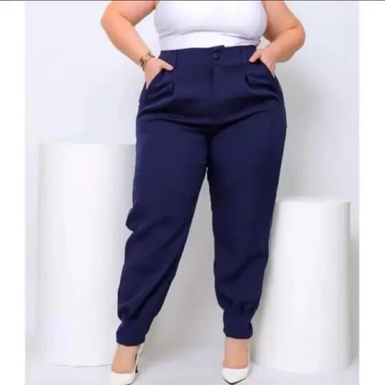 Calça Plus size Cenoura, cintura alta Alfaiataria Feminina Detalhes Do Dobrados com Bolso
