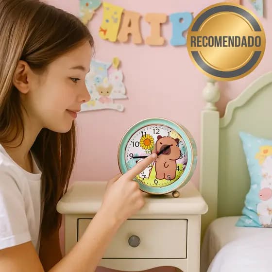 Relógio de Mesa Despertador Redondo Capivara 15,5cm Decorativo Silencioso Fofo Quarto Escritório