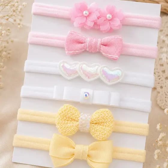 Kit 6 Faixas de Cabelo Bebê Menina Recém Nascida Laços Flores Pérola Elástico Macio Delicado