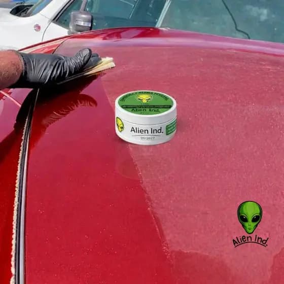 Cera Automotiva Alien Espelho Cerâmico – Remove Riscos Superficiais, Repele Água, Proteção Sol e Chuva