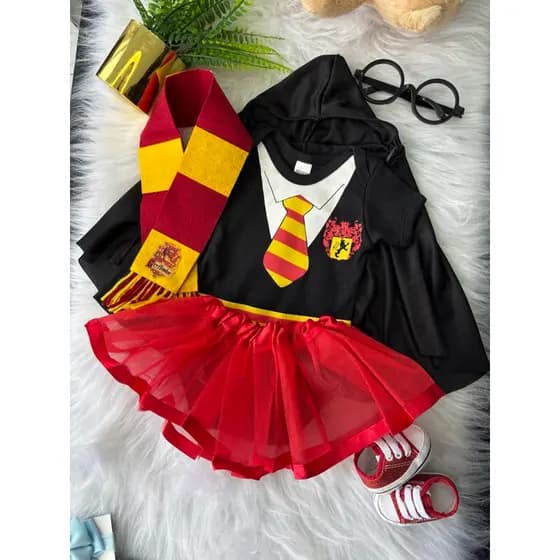 Conjunto Feminino Bebe 6 Peças Body Saia Capa Cachecol Oculos e Sapatinho Temático Harry Potter