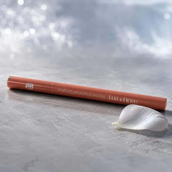Delineador Ultra Fino Lua & Neve Ponta Precisa Traço Perfeito e Acabamento Profissional