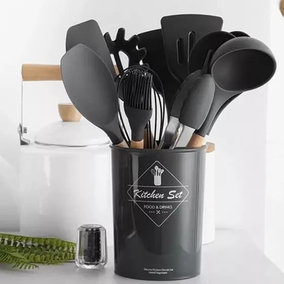 Kit de Utensílios de Cozinha em Silicone Premium – 12 Peças com Suporte e Cabos de Madeira