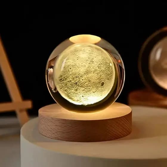 Luminária Decorativa Globo LED Lua Galáxia Sistema Solar Astronauta Bola De Cristal