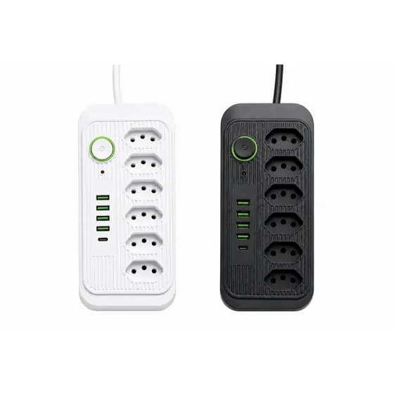 Extensão 5 Tomadas 4 USB 1 Type-C Universal Bivolt Power 110v/220v 2m