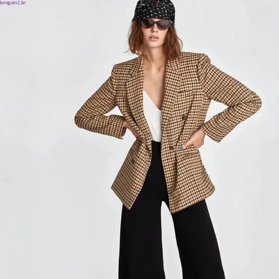 Blazer Feminino Vintage H4QG HW com Decote Entalhado, Duplo Abotoamento e Manga Longa em Estampa Xadrez