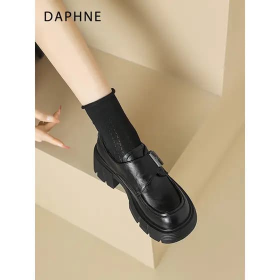 Daphne sapatos femininos mocassins de sola grossa 2026 verão novo estilo aumentado estilo britânico sola macia dedo do p