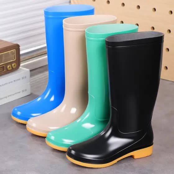 Botas de chuva femininas de cano alto, botas de proteção para trabalho, forro leve de PVC antiderrapante, botas de chuva