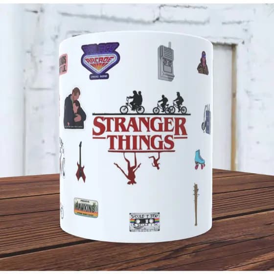 Caneca Stranger Things Personalizada Com Nome | Geek Netflix