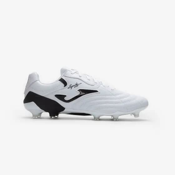 Chuteira de Campo Joma Aguila Cup Branco e Preto