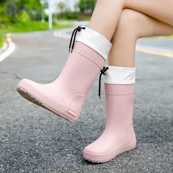 Botas de Chuva de Cano Alto para Mulheres PIZ1, Botas Longas Estilosas para Uso Externo, Calçados de Borracha Antiderrap