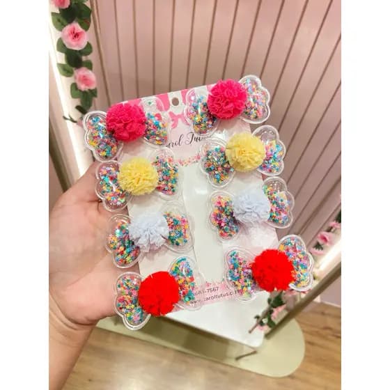 Par Laço Infantil Cristal Estrelinhas com Pompon | Presilha Antideslizante Bebê Menina