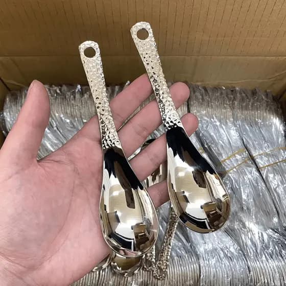 Colher de ponto de martelo estilo retrô, colher de aço inoxidável com padrão de martelo, colher de jantar espessada domé