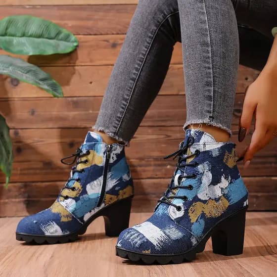 Botas femininas da moda, tamanho grande, cadarço, bico redondo, salto grosso, botas curtas de couro