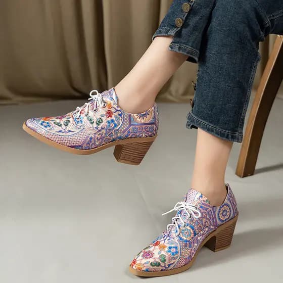 Botas femininas Plus Size estampadas com bico fino e cadarço