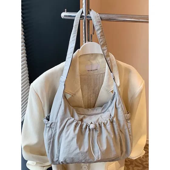 Versão coreana literária pequena fresca de grande capacidade bolsa de pano mensageiro de um ombro pano de Nylon repelent