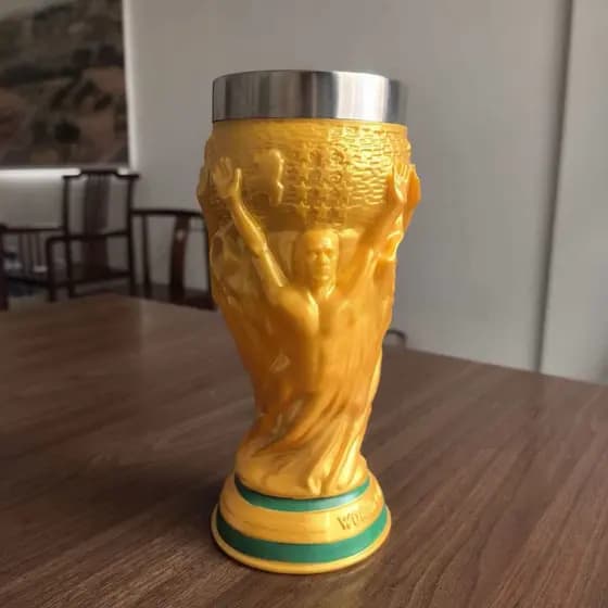 2026 Novo produto Megamo Copa do Mundo Hercules Cup Shape Xícara de Café Caneca Dourada em Relevo Caneca de Cerveja