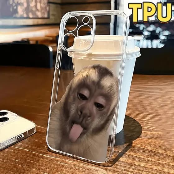 Design de um pequeno macaco engraçado com a língua para fora, capa de telefone transparente adequada para iPhone