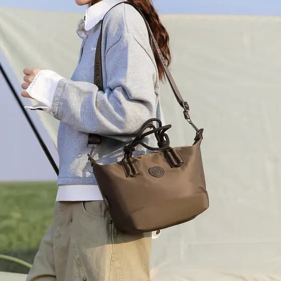 Moda novo estilo All-Match bolsa senhoras portátil Oxford pano mensageiro pequeno saco Casual grande capacidade de um om