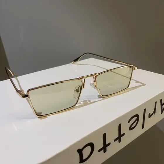 Coreia novo estilo luz verde Metal quadro quadrado óculos de sol feminino pequeno quadro não influenciador estilo forma