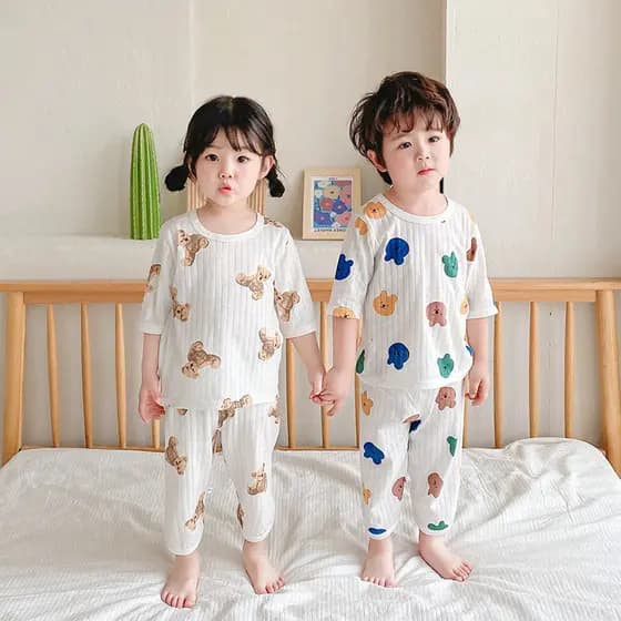 Crianças roupas para casa verão fino manga de três quartos pijamas do bebê classe A algodão puro meninos meninas dos des