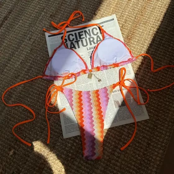Biquíni Listrado em Degradê para Verão e Praia para Mulheres Exportação