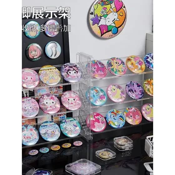 Barra de armazenamento expositor Desktop empilhável Anime periférico linho transparente Multi-camada crachá vale pratele