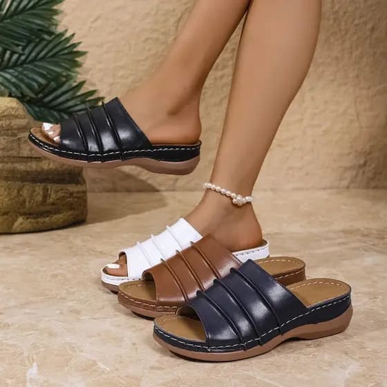 Sapatos Femininos Branco Couro Do Plutônio Plataforma Sandálias Femininas Leve Plus Size 36-43 Praia Sandles Mulher 2025