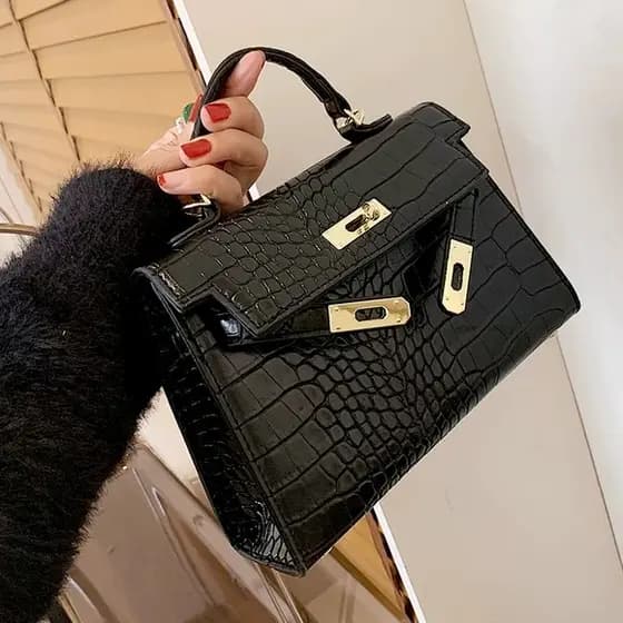 Bolsa preta estilo feminino 2025 novo estilo bolsa feminina moda venda quente Super quente Cross-corpo elegante portátil