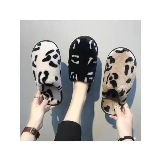 Venda quente Baotou versão coreana estampa de leopardo pelúcia espessada quente moda quarto doméstico fundo plano antide
