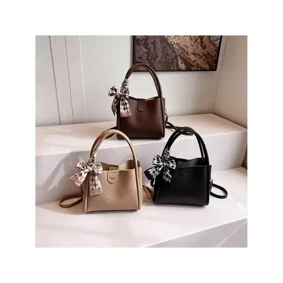 Bolsa balde portátil Popular deste ano feminina 2026 novo estilo moda simples de um ombro bolsa pequena Commuter All-Mat