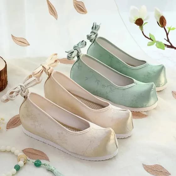 Hanfu sapatos femininos brocado estilo chinês Jacquard padrão escuro levantamento Toe pano sapatos aumento interno sola
