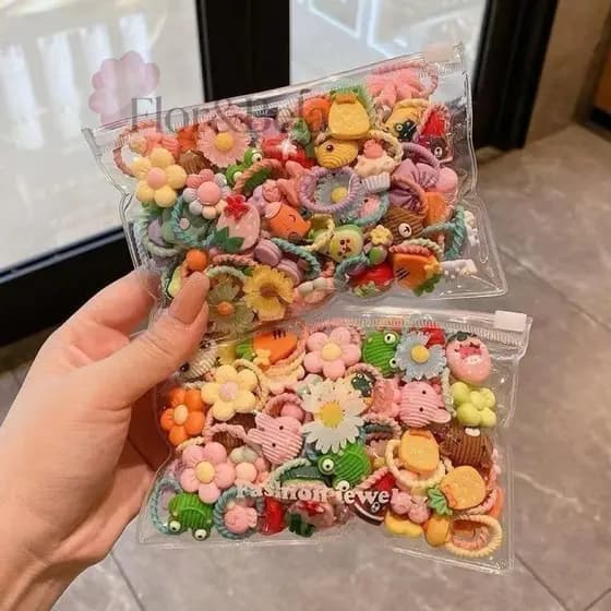 kit 50 Elastico de cabelo Xuxinha Rabico infantil Presente de dia das Crianças Animais e Flores Fofos